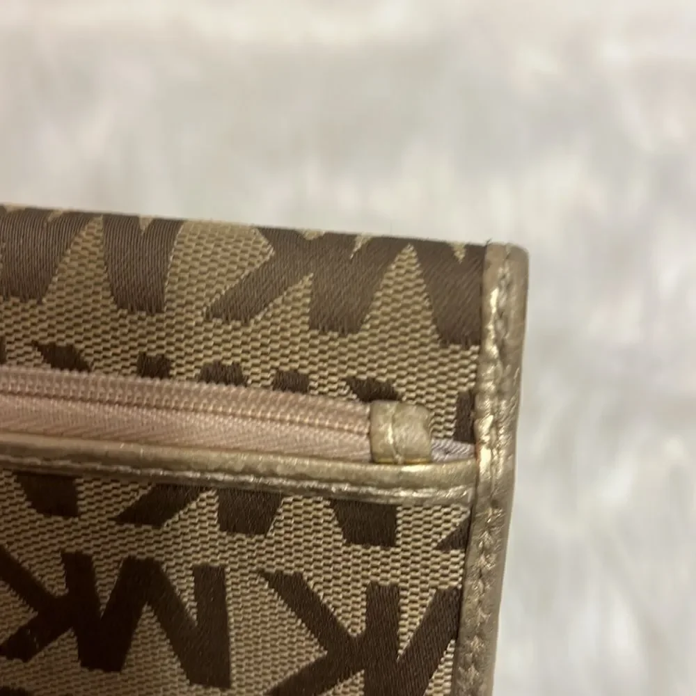 Michael Kors this wallet